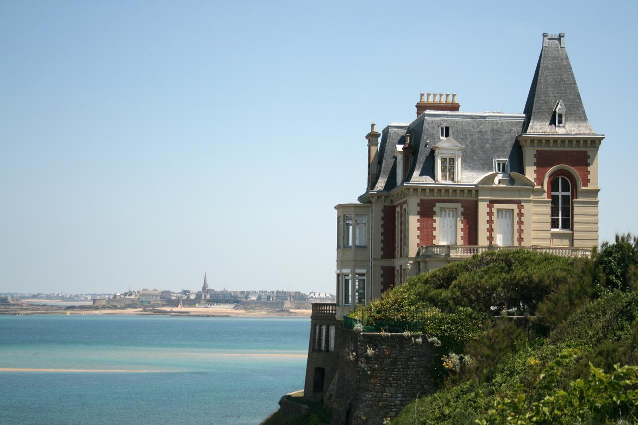 Chambres D'Hotes Le Clos D'Enhaut Dinard Bagian luar foto